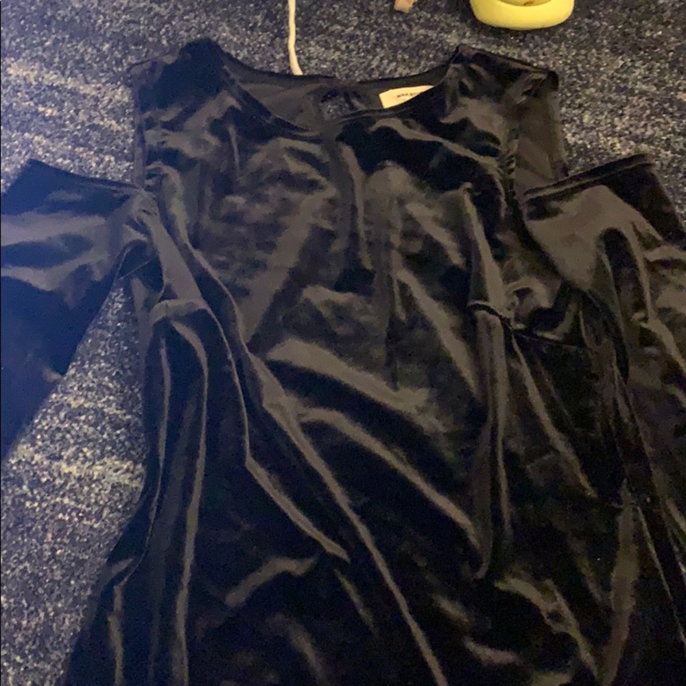 Black velvet open shoulder top, barely used